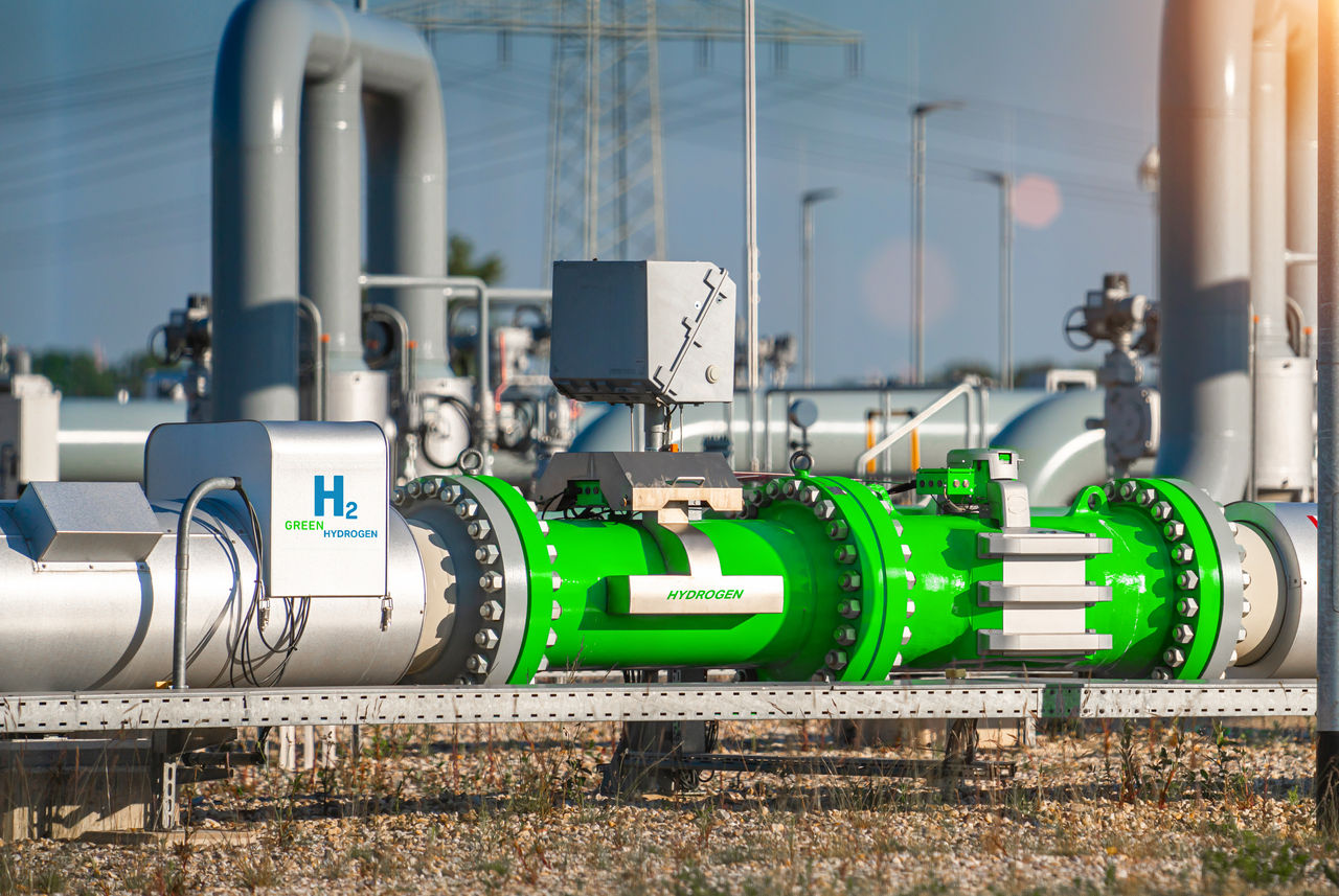 Green Hydrogen renewable energy production pipeline - green hydrogen gas for clean electricity solar and windturbine facility, Green Hydrogen renewable energy production pipeline - green hydr Green Hydrogen renewable energy production pipeline - green hydrogen gas for clean electricity solar and windturbine facility.